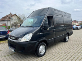 Iveco daily an 2014 mot 2.3 tdi 127 cp euro 5. CLIMA