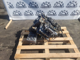 Distribuitor hidraulic KYB CO170-55947 pentru excavator pe senile Hitachi Zaxis