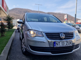 Volkswagen Touran Automată DSG 7