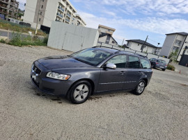 Volvo V50, an 2009, 1.6 motorina = rate cu buletinul