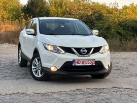Nissan Qashqai 2WD*1.5 diesel*af.2017 luna 04*navigatie*factura+fiscal si nr.ros