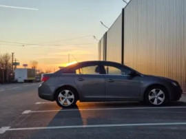 Chevrolet Cruze LT 1.8
