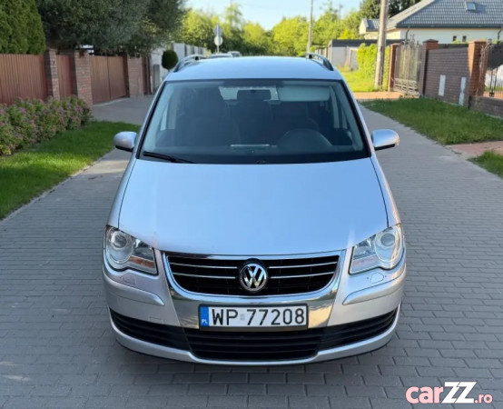 VOLKSWAGEN Touran