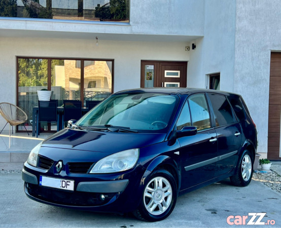 Renault Megane Scenic // Automat