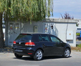 VOLKSWAGEN Golf 2010 — imagine 2