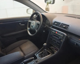 AUDI A4 2004 — imagine 2